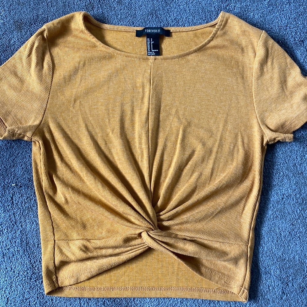 Crop top